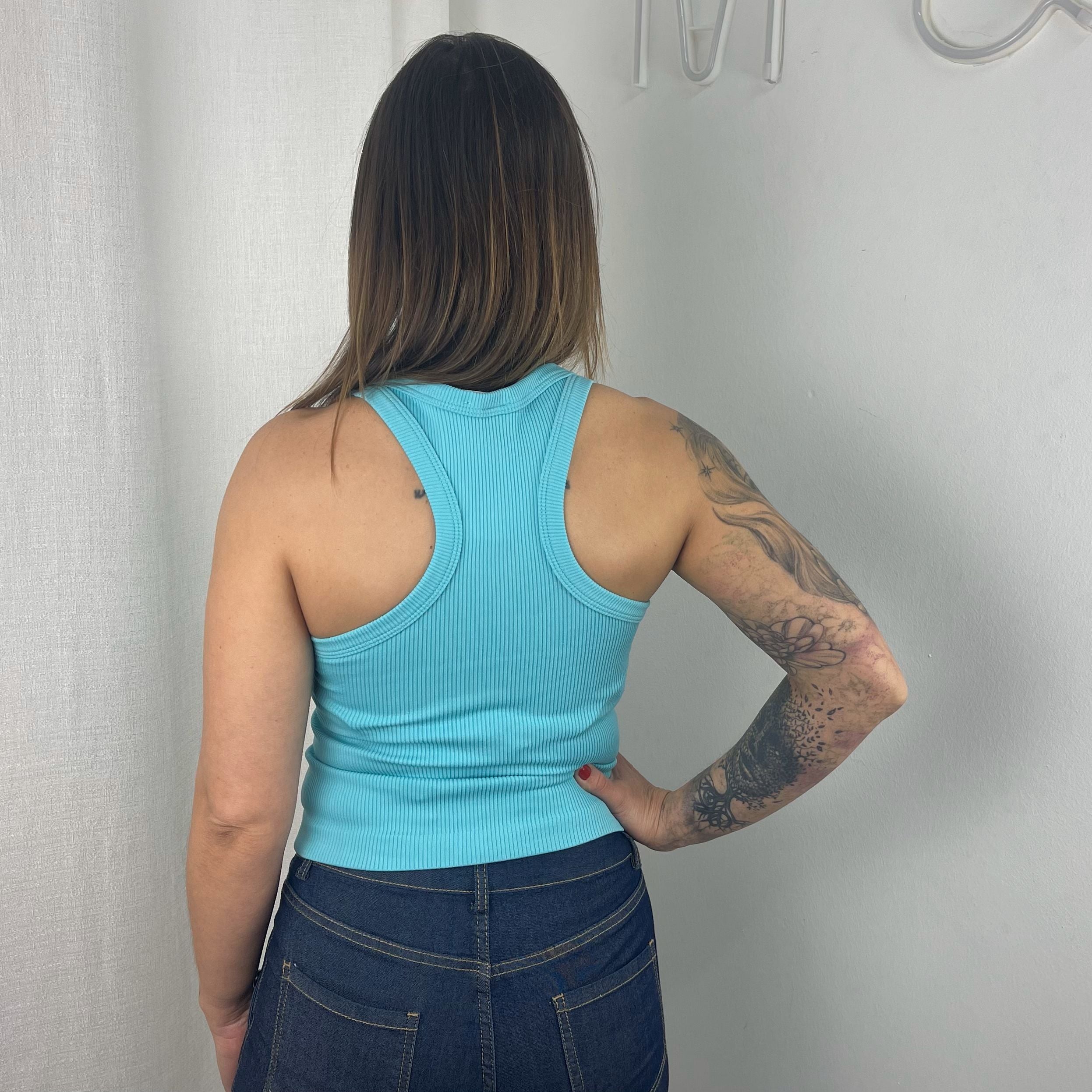 Top Racerback 🌸✨  Comodidad, estilo y versatilidad en un solo diseño 💖✨