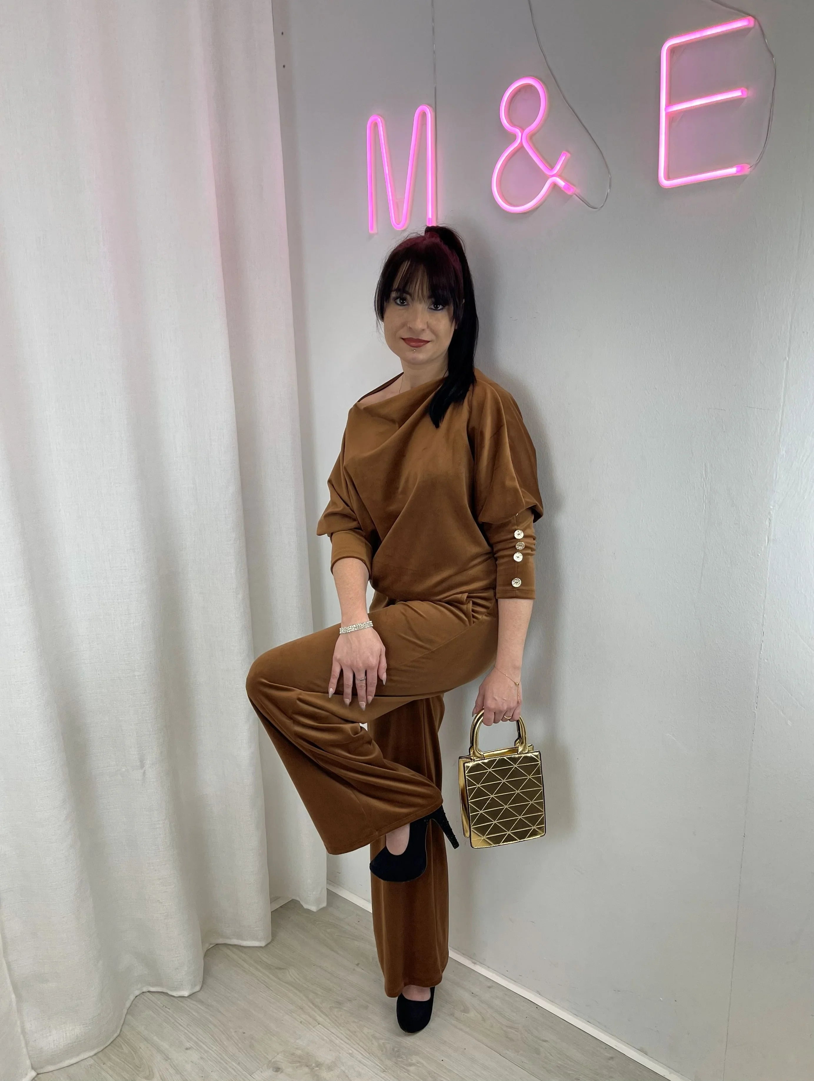 Conjunto de terciopelo elegante para mujer – Talla única – Disponible en 3 colores