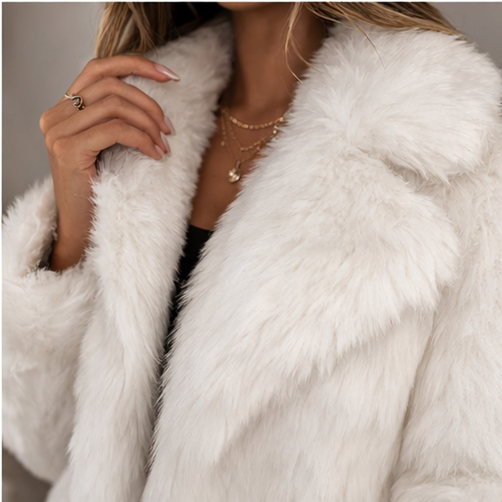 Chaqueta de pelo blanca entallada, talla 12 UK / 40 EU