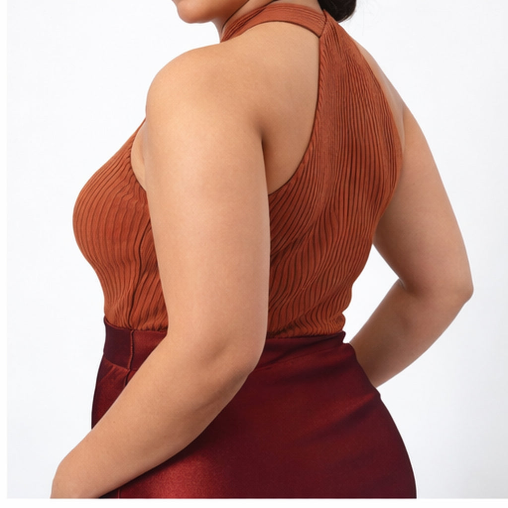Top halter canalé mujer marrón cruzado escote elegante verano talla única sin mangas tejido elástico moderno juvenil fiesta casual básico poliéster tendencia 2025