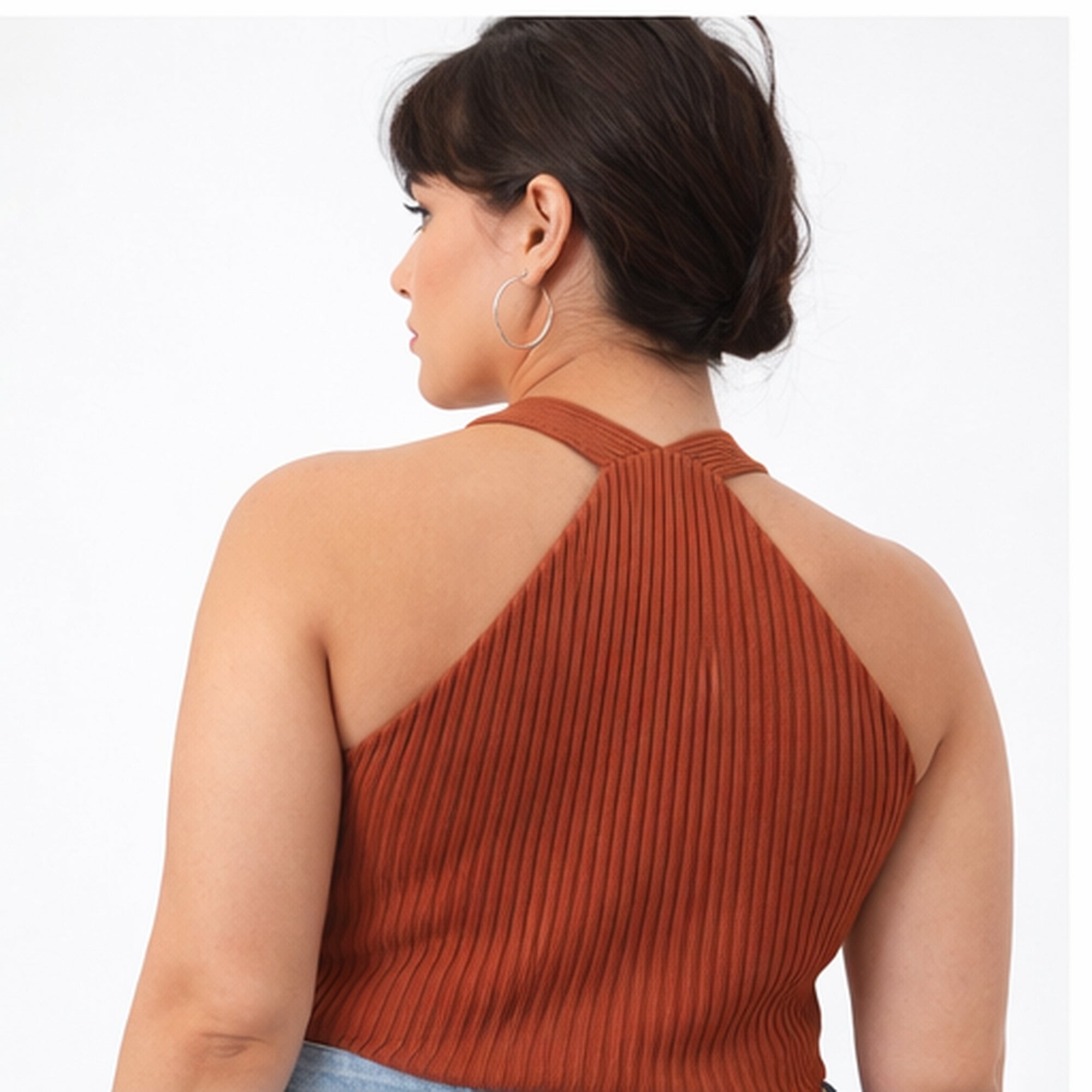 Top halter canalé mujer marrón cruzado escote elegante verano talla única sin mangas tejido elástico moderno juvenil fiesta casual básico poliéster tendencia 2025